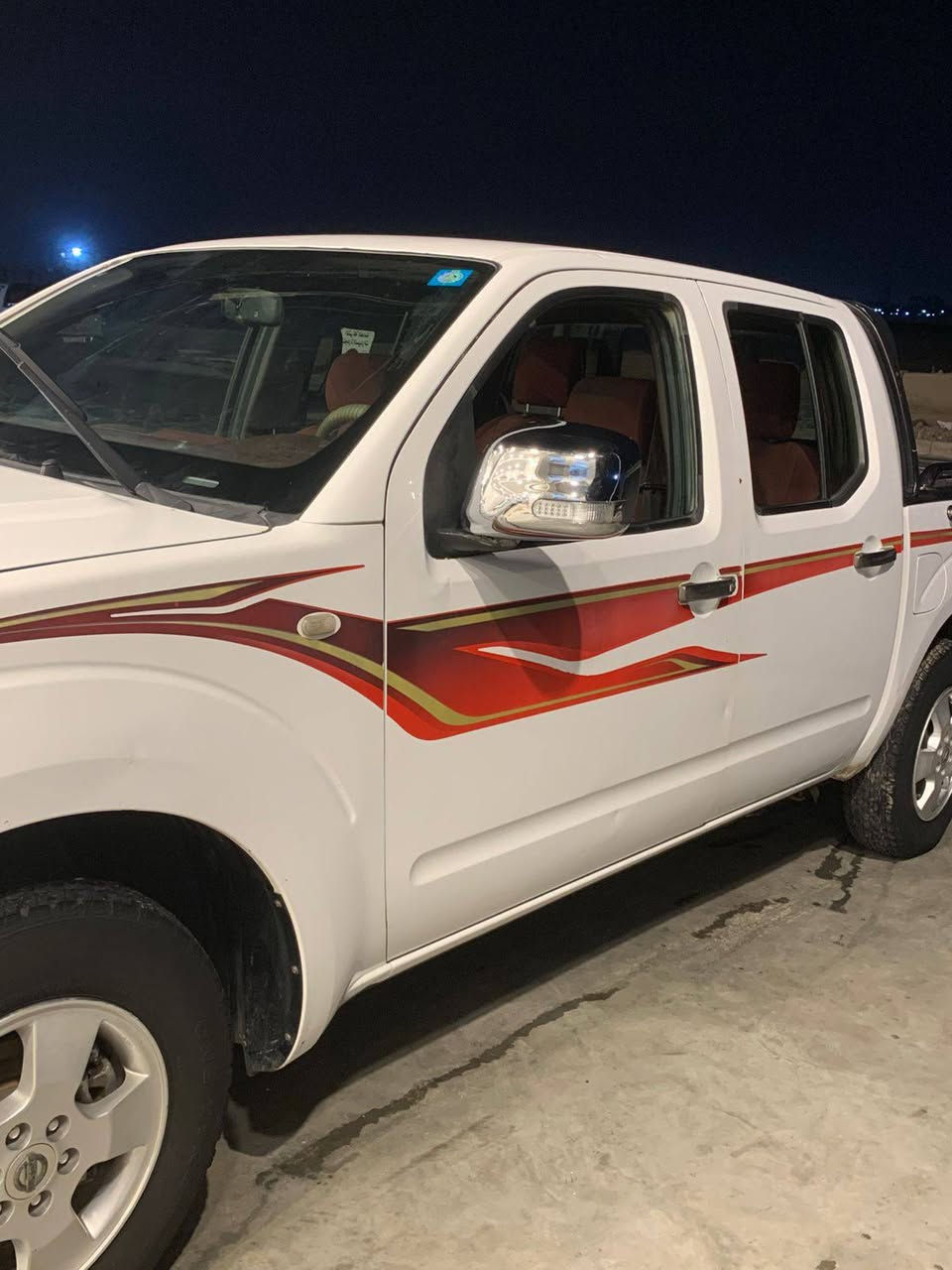 سلام عليكم للبيع نيفاره 9هزه شهر 4 ركم بغداد نكليزي سعر 85 ***********
