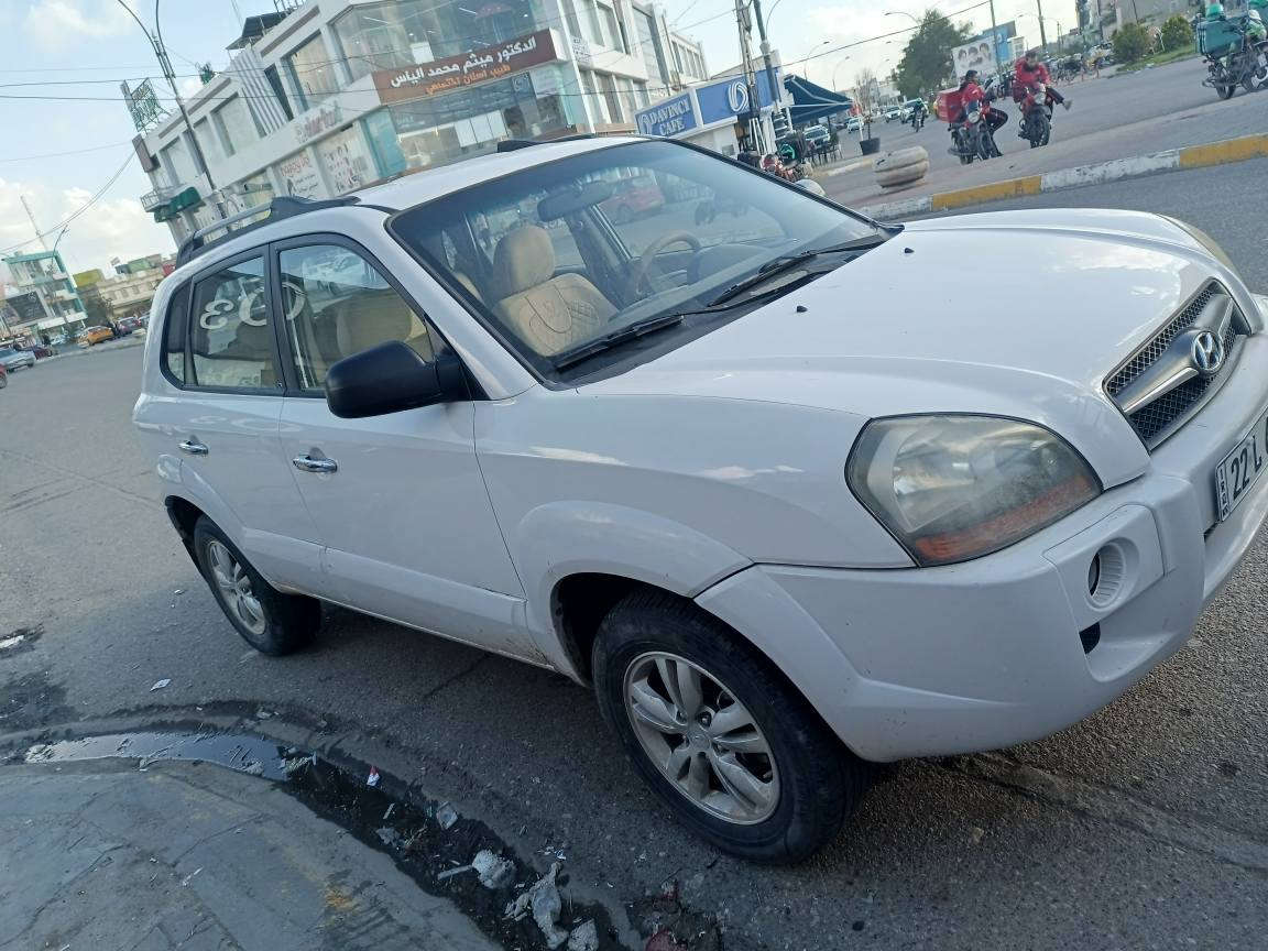 هونداي توسان موديل 2010 رقم اربيل دولي باسمي شرط التحويل سياره مكفولة كفالة عامه بيه بس باب السايق اشويه تعديل بارد كير مكينه حداديه كهربائيات كله شرط مكان كركوك شارع القدس *********** كركوك, العراق
