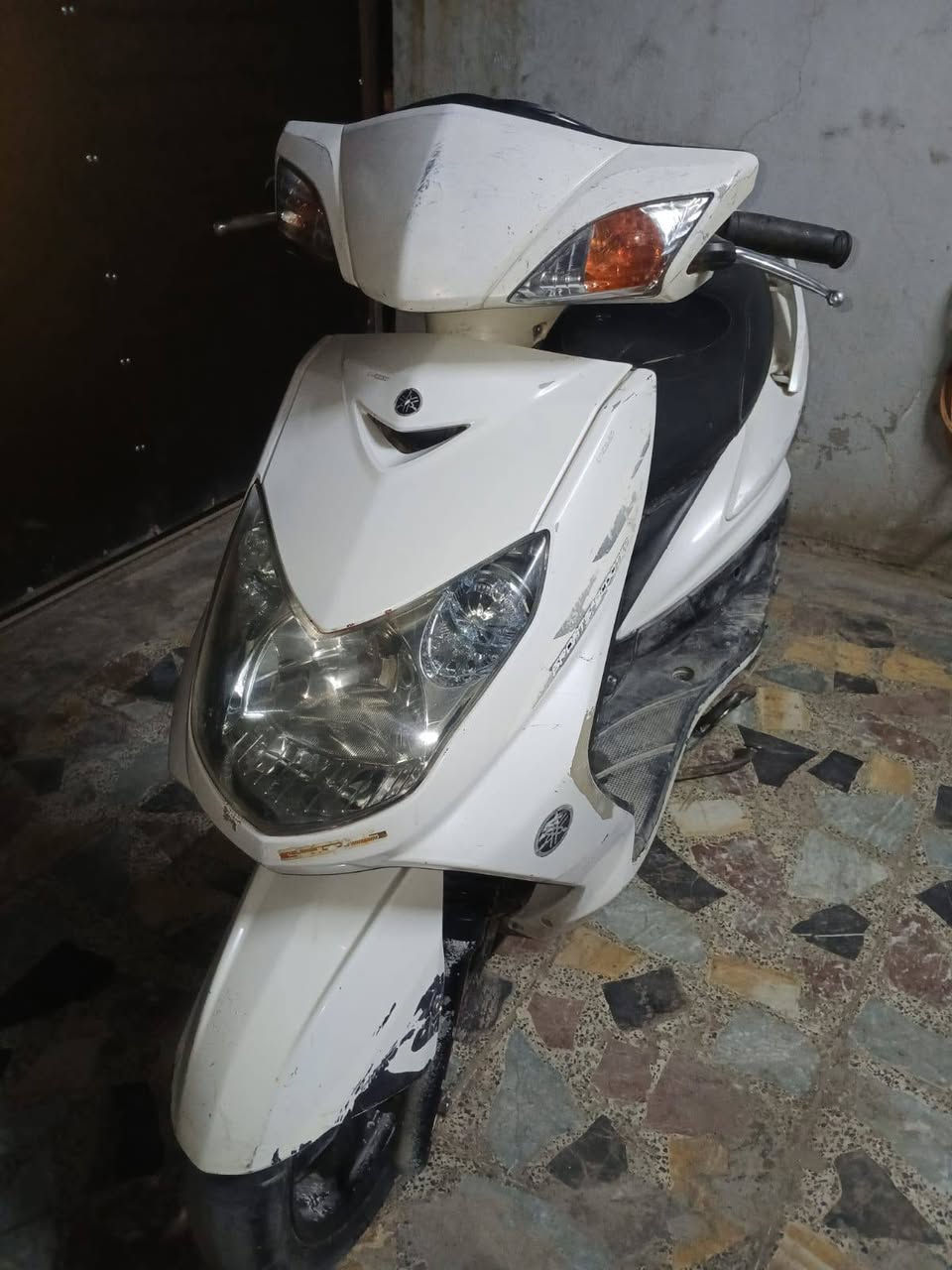 مكلف بالنشر..  مكانها بغداد شعله رقم صاحب الدراجه ***********
