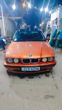 بي ام مديل 90 كير ومحرك حاويه حجم 25تخم تاير كهربائية كلها شغاله تبريد...