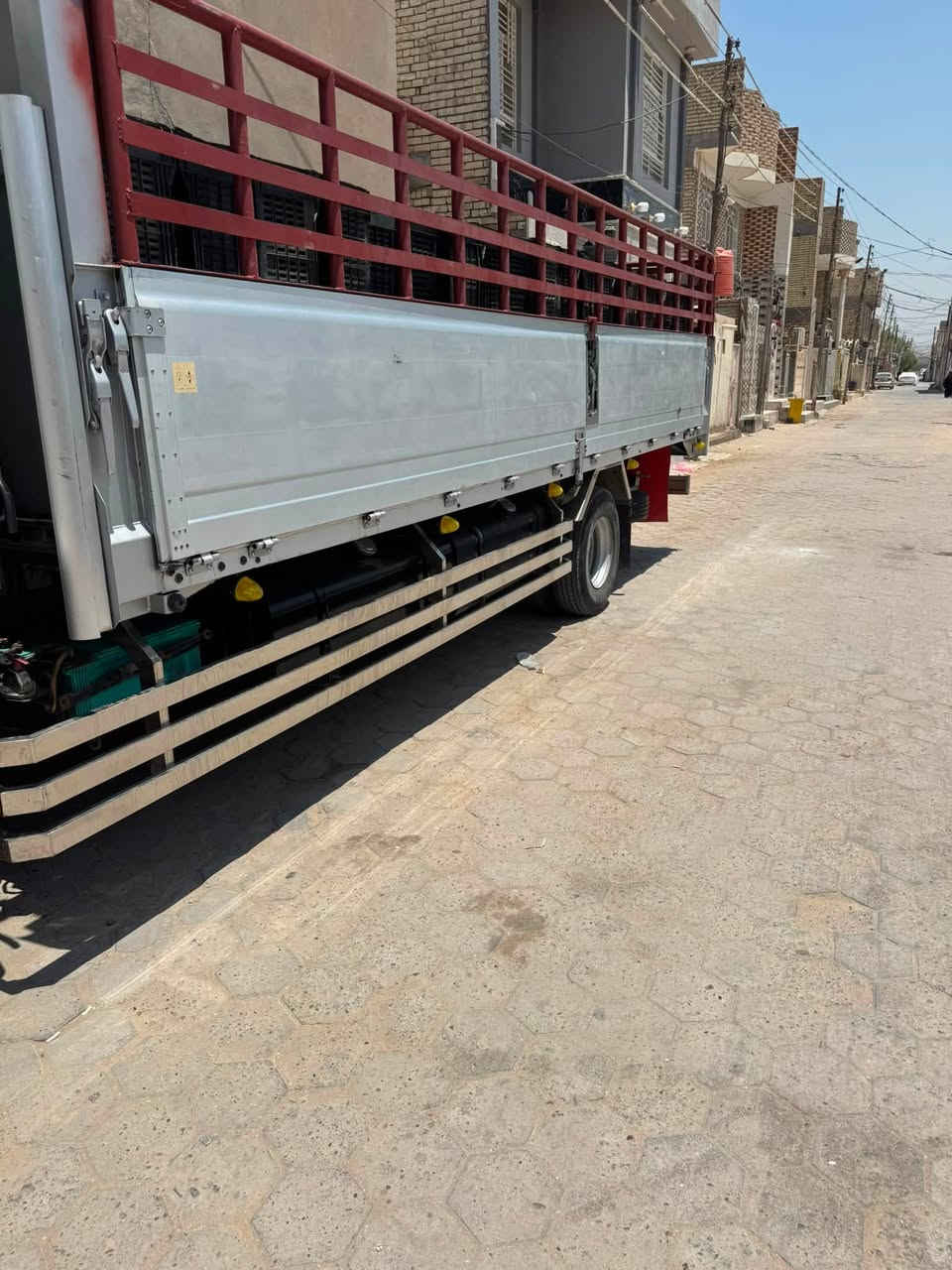 السلام عليكم بدي سته وربع البيع  مكاني نجف السعر 45التصال ***********
