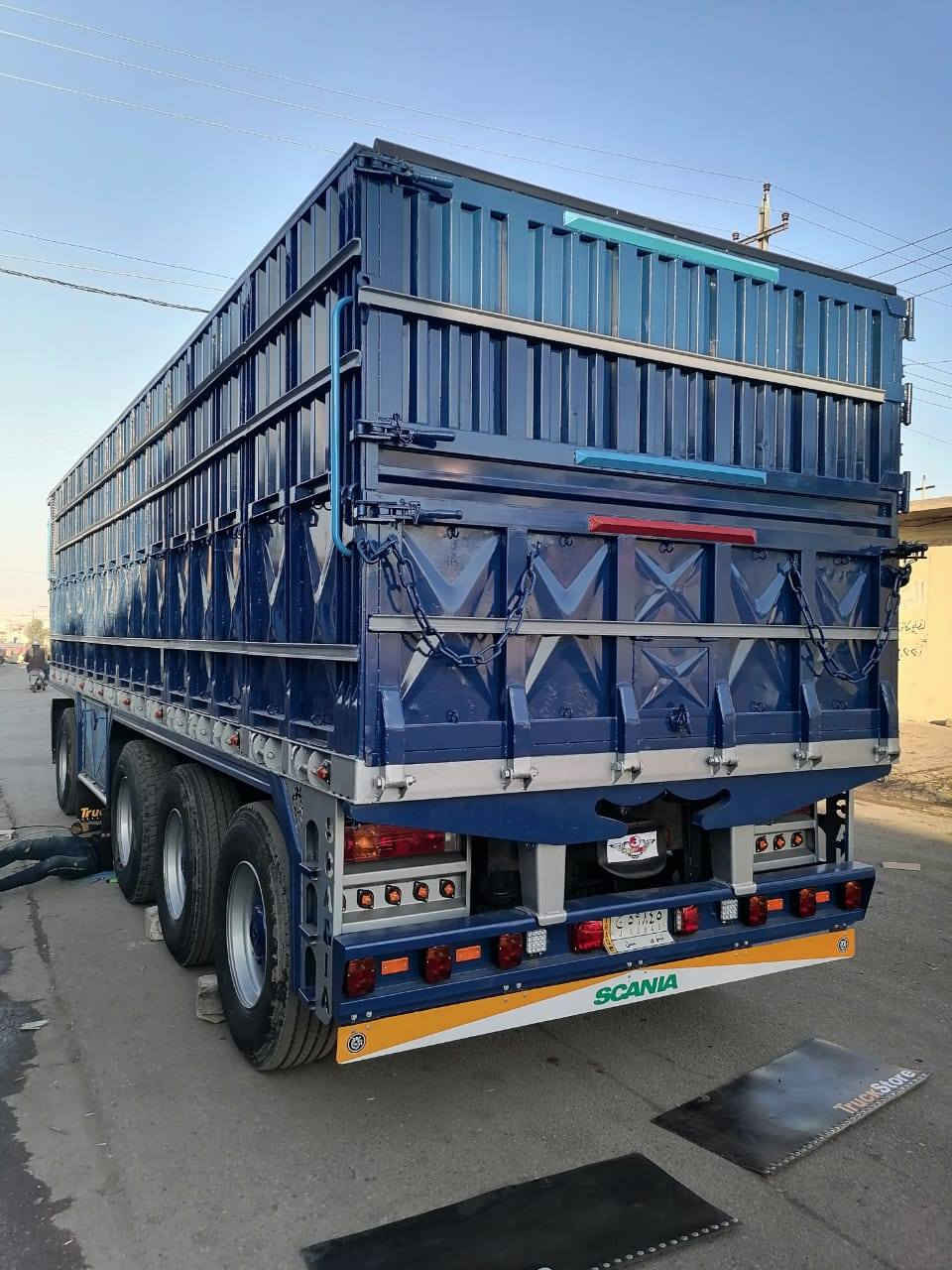 للبيع للبيع
سيارة
 قاطرة ومقطورى بلادية رقم نينوى بسمي حجم 143
***********
*********** 
السعر ٤٢٥وبيها مجال شي قليل المو شراي لايخابر
