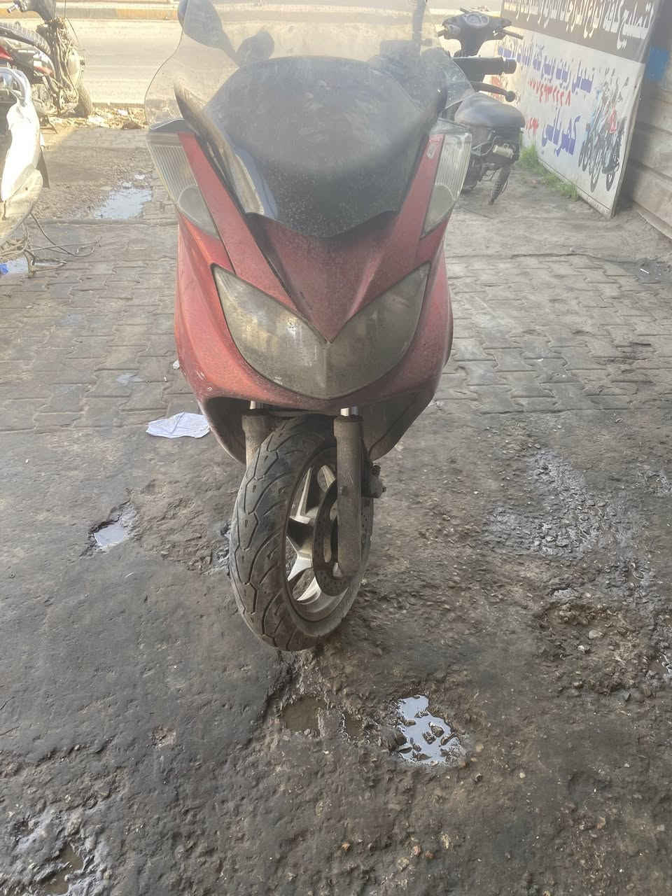 سلام عليكم ماجسته للبيع مرقم بسمي الدراجه. كايمه  او بعدني ماجفتها.  سعرها مليون او ميه ***********العنوان مدينه الصدر الكياره
