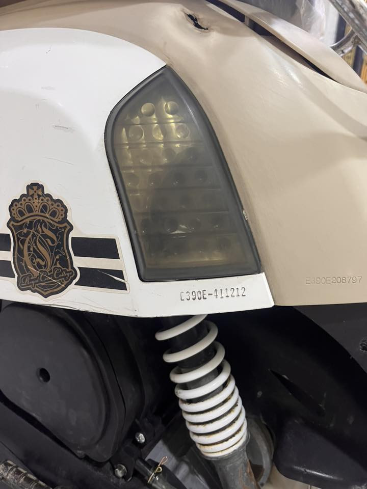 سلام عليكم
دراجه بوليس كربرتير
دراجه خير من الله ختم واحد ما مفتوحه دراجه ما ناقصها شي بس باتري كاعد و مبدل كربتير تجاري بس نوعيه اصليه و سلف تجاري نوعيه اصليه دراجه خير من الله شلعه و معدل و تجي و تفحص 
سعر 950 و بيها مجال حك جيه
مكاني ابو الخصيب 
7778125276
متواجد فقط واتساب


**إذا كنت صاحب هذا الإعلان وتريد حذفه لأي سبب، رجاءا أرسل رسالة إلى الدعم الفني**