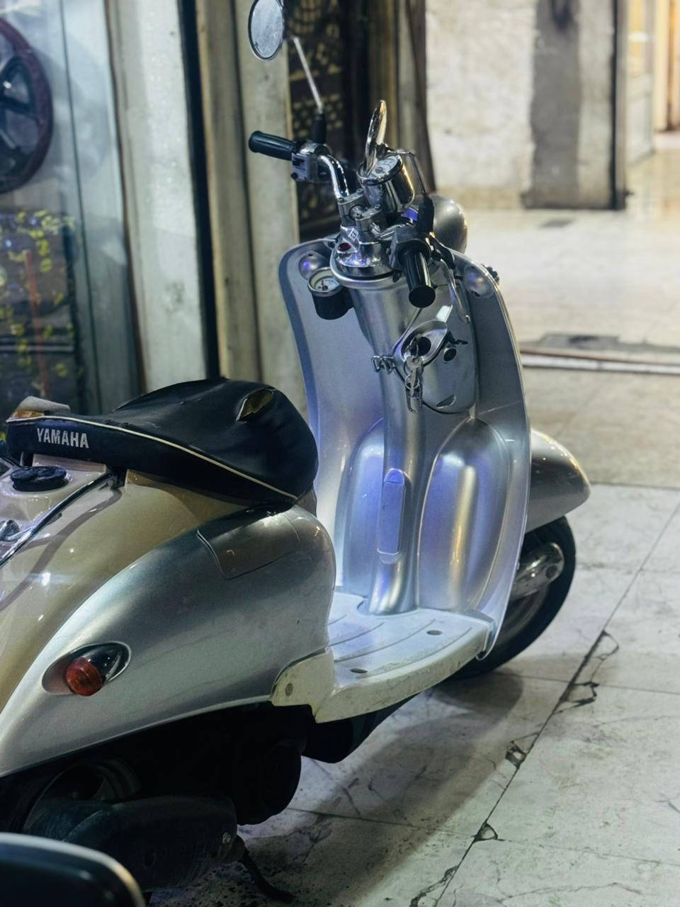 السلام عليكم عبد الحليم للبيع نضافه فول قبل شهرين نازل من الرمبه كلشي شغال وكلشي بلادي شوفت عينك سعر 500  للتواصل ***********
