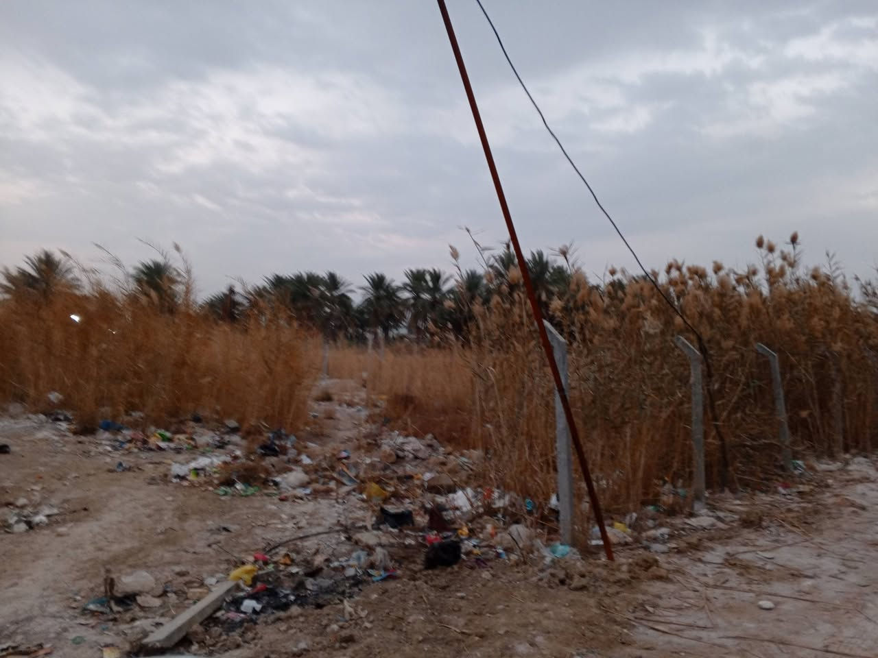 السلام عليكم قطعه ارض للبيع بل العلاك خلف محطة سند 25 طابو زراعي مساحه 500 متر سعر المتر 120 وبيها مجال قليل  واجه 23 ونزال 22 كلش حلوه وموقعها راقي  اتصل ***********
