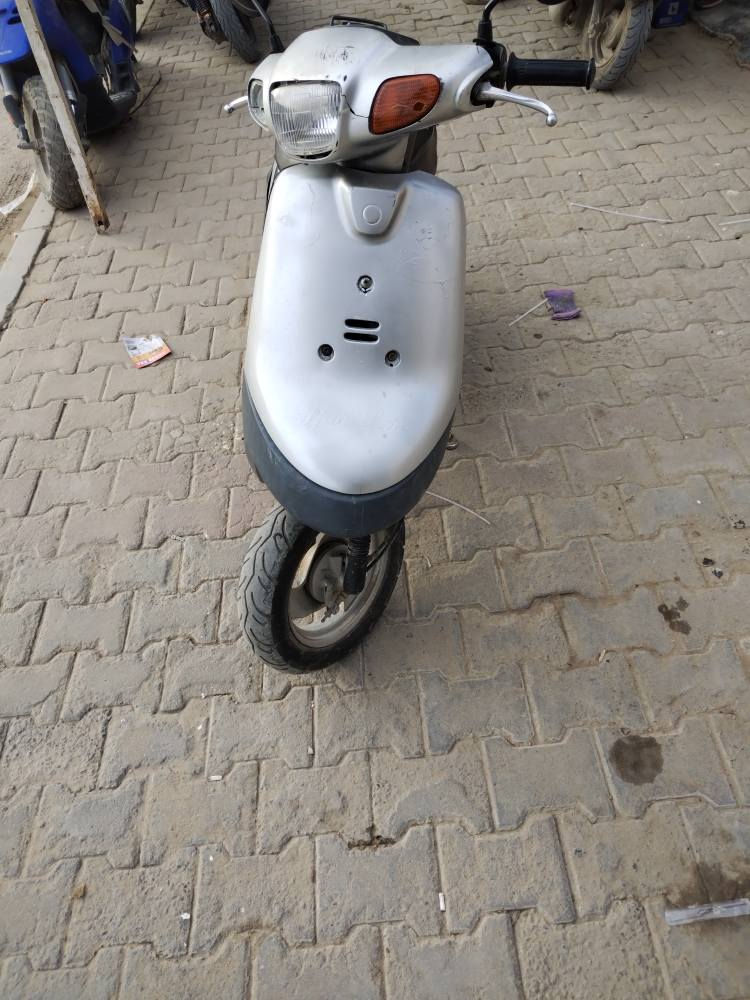 زعره محرك مفتوح دراجه نضيفه شاصيه نضيف مكينه ناعمه كهربائيات شغاله سعره ب٢٠٠ بيه مجال هاذه رقم تلفوني ***********
