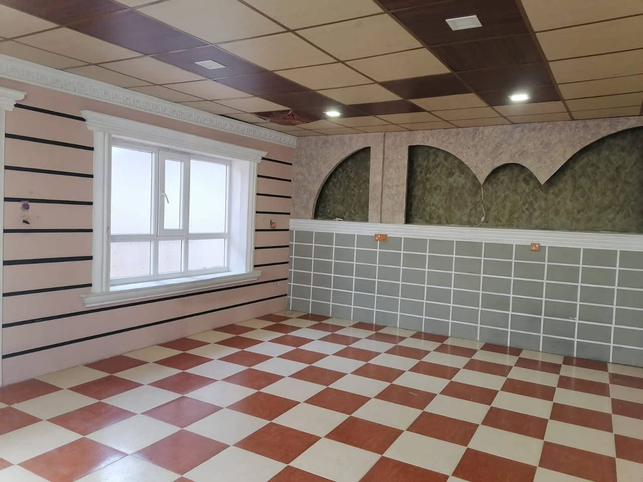 #دارللبيع
خانووى دوو نهوم بو فروشتن له گه ره كى  ئاموزاكان 
روبه رى 150 متر زراعى

پيكهاتوه له :-  1 ژور نوستن - هول - مطبخ - ميوان - گه راج
نهومى دووه م 3 ژور نوستن 

نرخ 100 مليون

بوزانيارى زياتر په يوه ندى بكه ن به عقارات ستار اكرم بازرگان

📍ناونيشان : كه ركوك بازارى ئازادى ته لارى ئاسو

***********
***********
