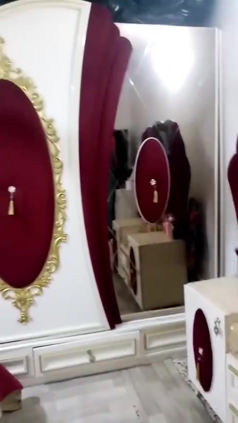 السلام عليكم  غرفه تركي باب سلايت 11قطعه  سعرها 650 مع المندر وبيه مجال... العنوان البصره مناوي الج
 الرقم الهاتف ***********
