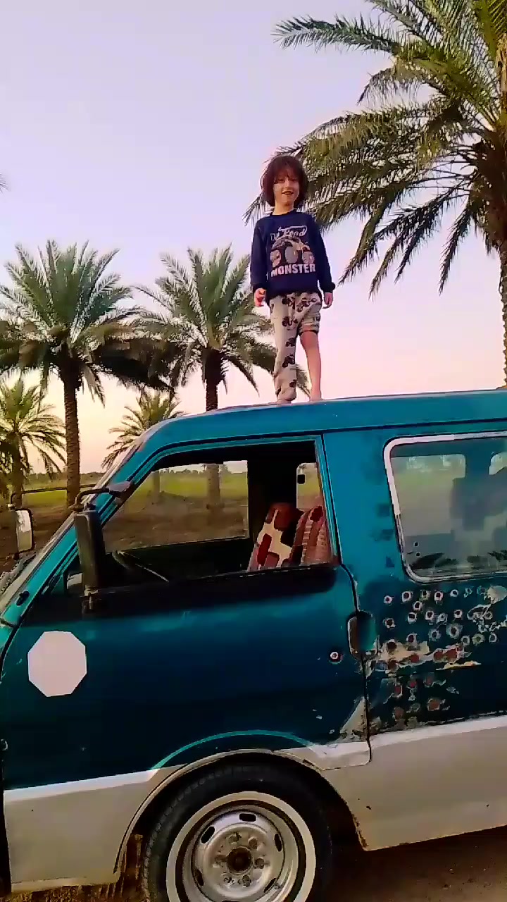 السلام عليكم للبيع كيه بستا رقم انگليزي وراعيها موجود   مويل 95 السعر 28 كهربائيات كلها تشتغل حداديه وسط قواعد امعمرات  وباور شغال الدواخل يرادلها ترتيب  محرك ابخر  ونقص والرابع افلت غير متواج على الفيس وهذا رقمي ***********
