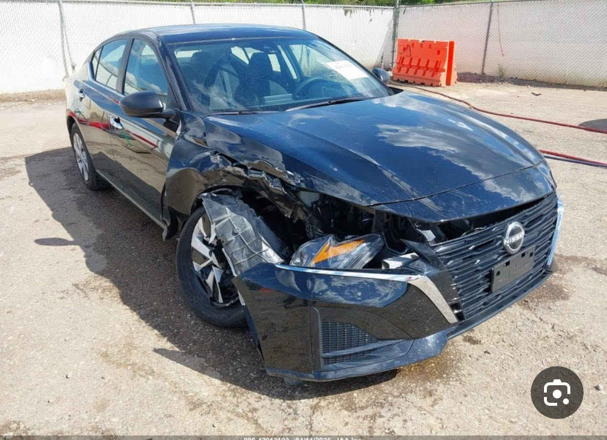 سلام عليكم نسيان التما موديل ٢٠٢٤ رقم اربيل باسمي
مواصفاته 
رادار ٣٦٠ 
بصمة 
تشغيل عن بعد 
مثبت سرعة 
هزاز بلستيرن اذا عبرت الخطوط
توقف ذاتي 
دفع امامي المرغوب 
حادث قطعة وحدة جاملغ عكس السايق صورة الحادث وية الصور
مكفولة من الشاصي ولغد حتة الايرباك مطاك 
ماشية ٥٣ الف كيلو يعني بعده شركة 
السيارة داخلة العراق على ايدي ومرقمه  يعني استعمال شخصي مو بياع شراي
مغلفة الكشنات للحفاظ على الدوشمة البلادية
السعر ١٦٧ورقة بيه مجال كلش بصيط 
للاستفسار مراسة على الماسنجر


**إذا كنت صاحب هذا الإعلان وتريد حذفه لأي سبب، رجاءا أرسل رسالة إلى الدعم الفني**