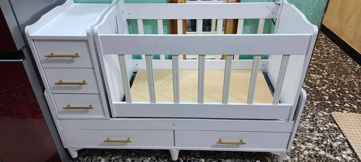 كاروك جديد كبير البيع مكان احيانيه السعر 140 
***********
