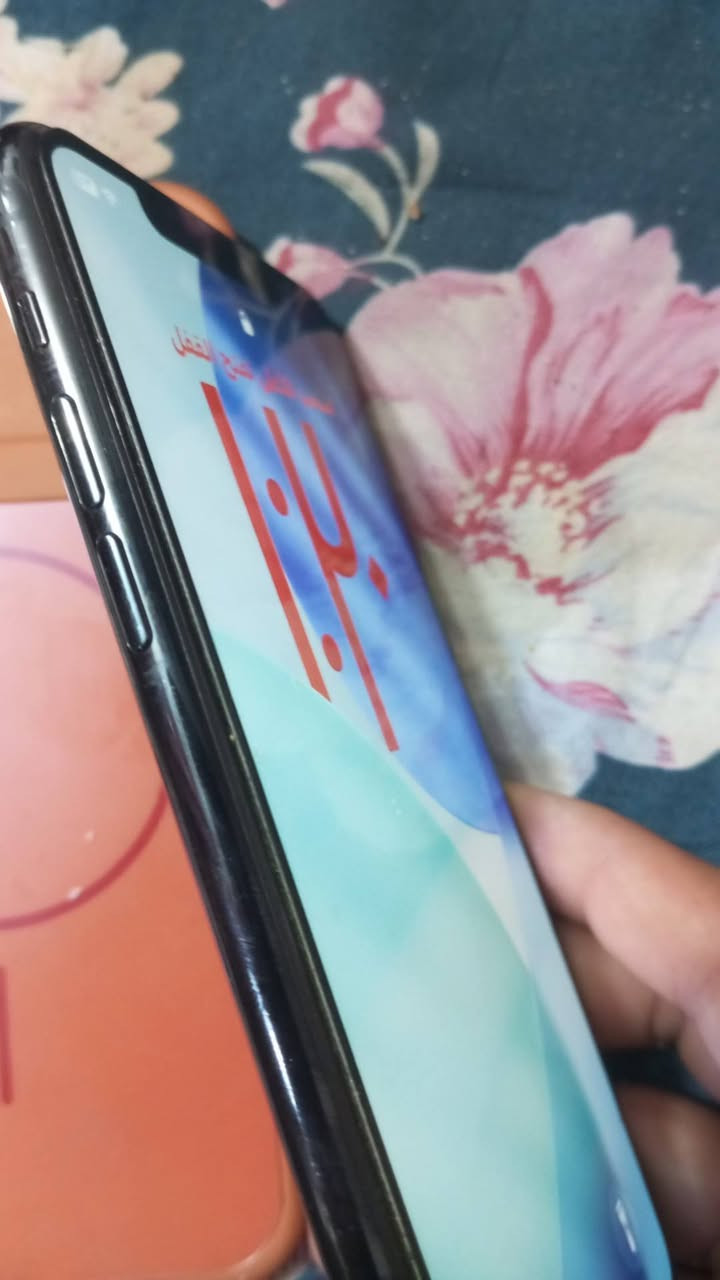 ١١برو ماكس اخو جديد قطعه نادره تجي تفحص وتاخذه كلشي مامبدل نضيف فول ومكفول السعر 300وبي مجال لطيبين مستعجل عل بيعته مكاني مدينه الصدر رقمي *********** وتساب
