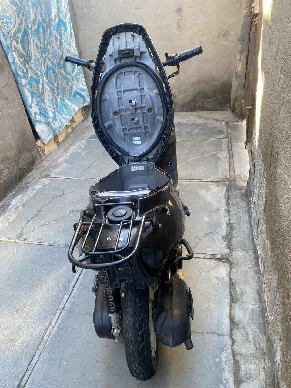 دراجه بيجي حربيه شغاله دراجه كلشي مابيه نهضه سرعه مرواس ماكس عدله منغولي حربيه هم عادي وطي فرق بصيط لعده يعلق خاص مفتوح 👍


**إذا كنت صاحب هذا الإعلان وتريد حذفه لأي سبب، رجاءا أرسل رسالة إلى الدعم الفني**