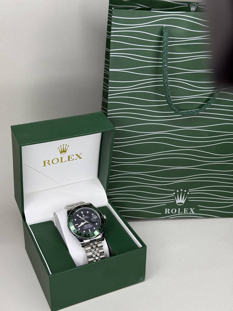 ساعات ماستر كوالتي 
سير ستيل ستيل طلاء ثابت 
يوجد الكتروني وميكانيكي  وباتري
ساعات كلها مختمه
توصيل مجاني🔥


**إذا كنت صاحب هذا الإعلان وتريد حذفه لأي سبب، رجاءا أرسل رسالة إلى الدعم الفني**