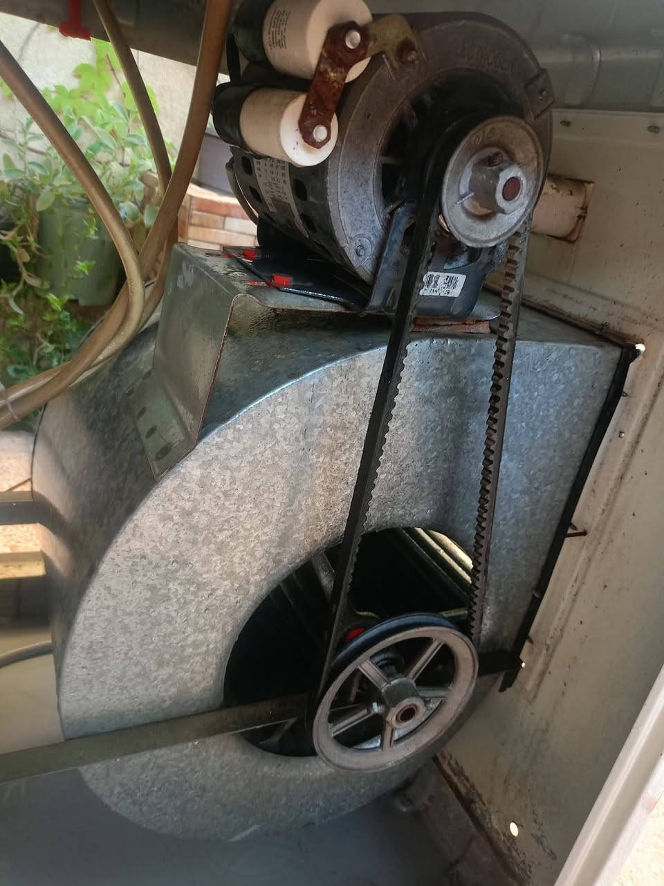 #مبردة حجم 2500 نوع #سوبر نظيفة جدا ماطور سرعتين اصلي  نوع  سوبر  السعر (130)الف للاستفسار الاتصال على الارقام (***********)اسيا (***********) كورك (موصل/حي السكر)
