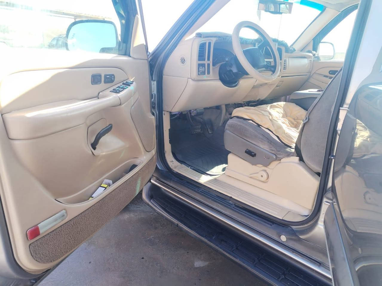 السلام عليكم للبيع بهبهان 2001رقم واسط صوليه كفاله من نقل الجثه والاصوليات تحويل ثاني يوم بدون صبغ والضربه تخم تاير برجستون مكينه 6/100 صار ٤شهور شاده وكير 1000السعر 128وبيها مجال حك الجيه مكاني كربلاء قضاء الحر ***********
