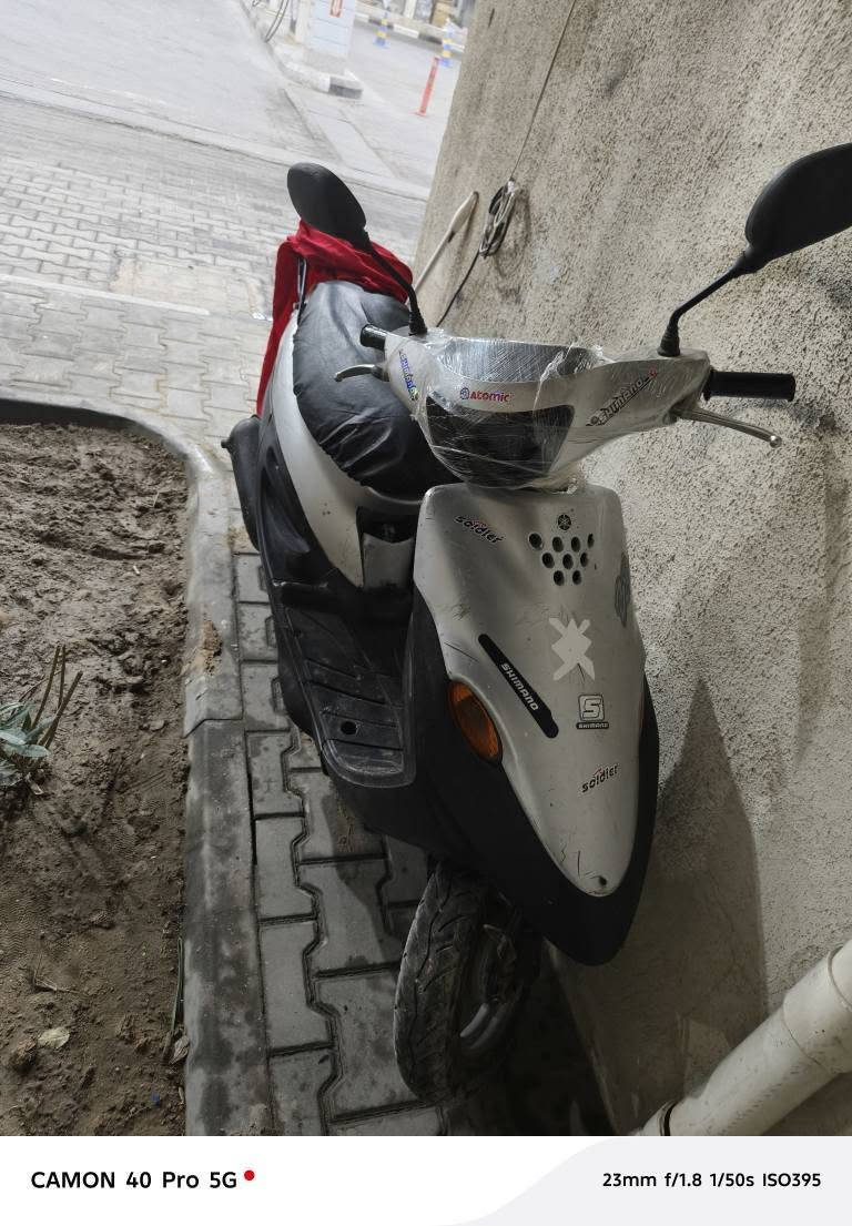 السلام عليكم دراجه تسع زروف كفراته كامله دراجه من البيت للشغل والله حط بس دهن وبانزين دراجه محرك ناعم تمشي ستين ضبط نضافه زينه والله جيبني وتوديني العنوان جمهوريه دفاع المدني 
رقم تواصل *********** البصرة, العراق
