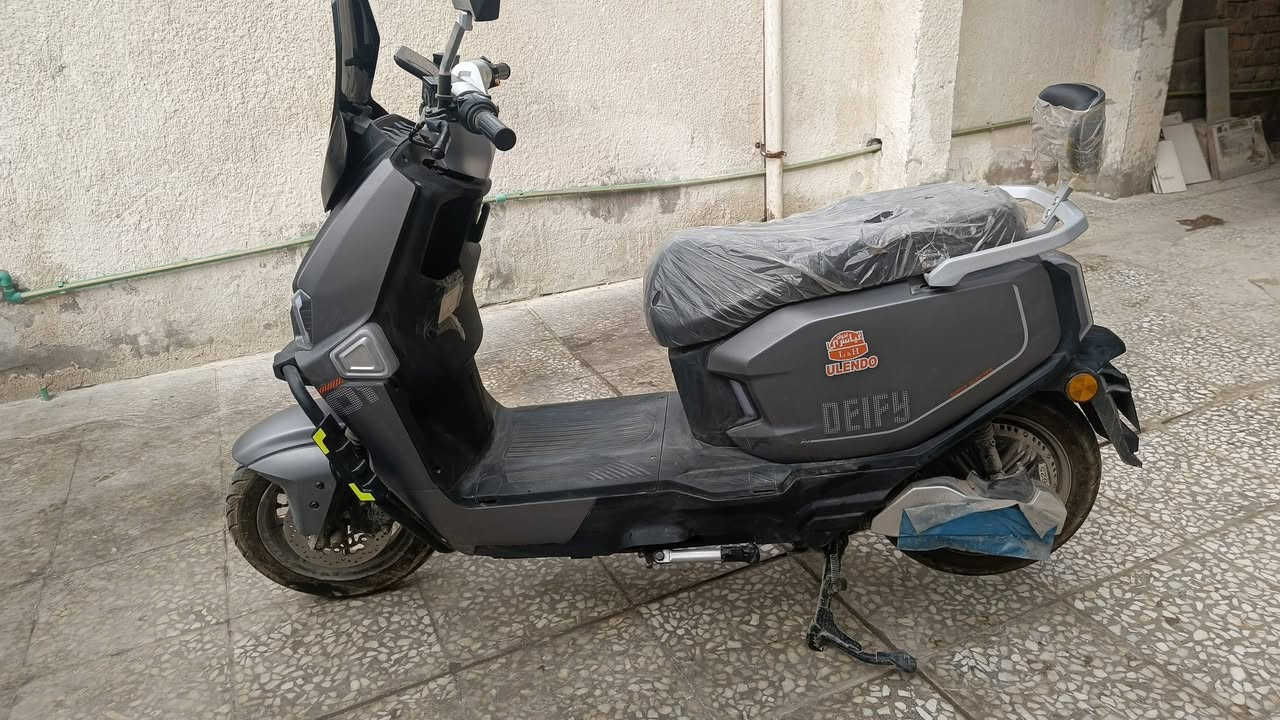 مراجه شحن ٦بطاريات استخدامها شهرين سعرها مليون و١٠٠ رقم الهاتف ***********
