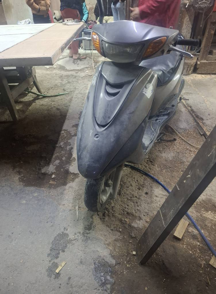 بريز نوزل مكينه جديده بس يرادلهه ترتيب شغاله الدراجه /مكاني بغداد شعب /رقم صاحب الدراجه/***********/اني مكلف بلنشر موماتي الدراجه/٣٥٠ وبيهه مجال بصيط
