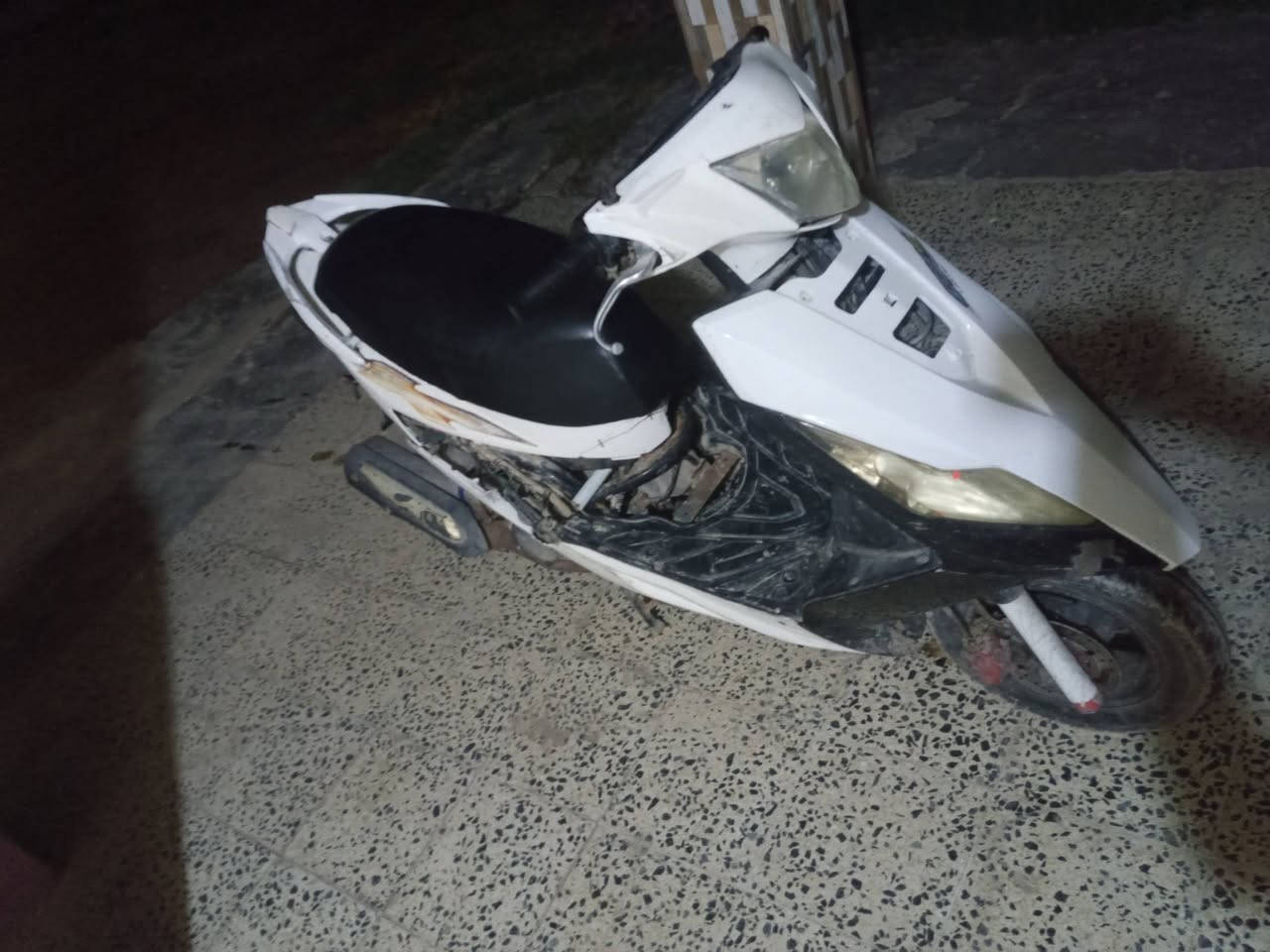 سايم نحله للبيع مال جناي محرك مكفول ممفتوح سعر 200 قفل متواوي مكاني صوفيه هاذ رقمي ***********
