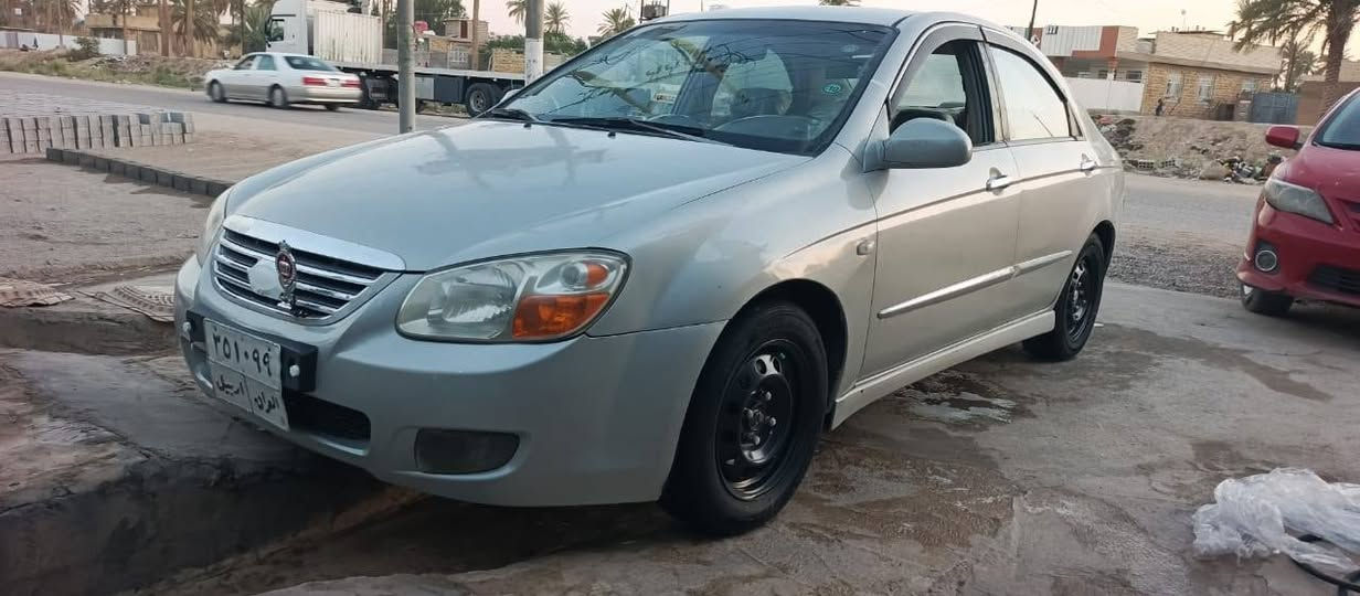 السلام عليكم سيراتو موديل 2007 رقم اربيل تريد تحويل تريد وكله صبغ حزام اثر جراد بدون ضربه. اتصل وبيك خير ودلل مكلف بل نشر.   ***********.     68 وبيه مجال بسيط
