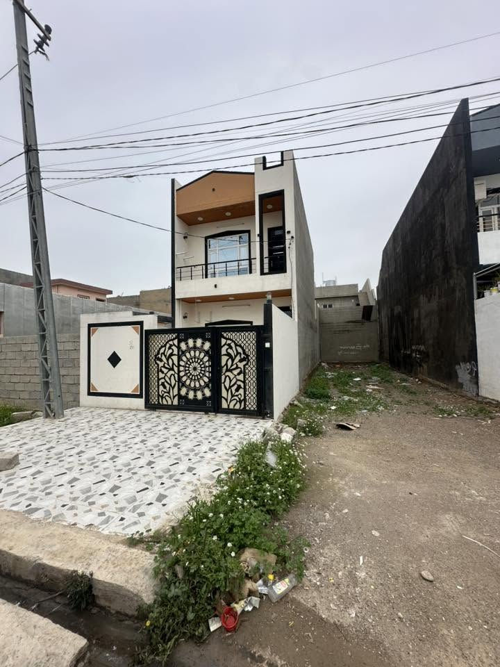 سلام عليكم للبيع طابو صرف مساحته ١٠٠ بال ٥٥ شارع ٢٠ للستفسار ***********  موضح كلشي بالفيديو سعر على الخاص او مراسله وات ساب
