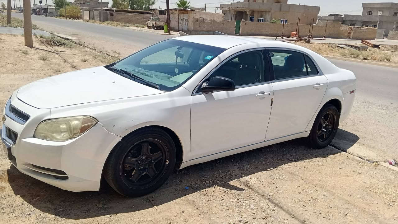 ماليبو امريكي موديل ١١رقم كركوك باسمي كابون كركوك بيها صبغ ٣قطع وشويه انطيك أربع بيع أو مراوس باقل منها يرهم حسب القناعه السعر ٧٥وبيها مجال ***********
