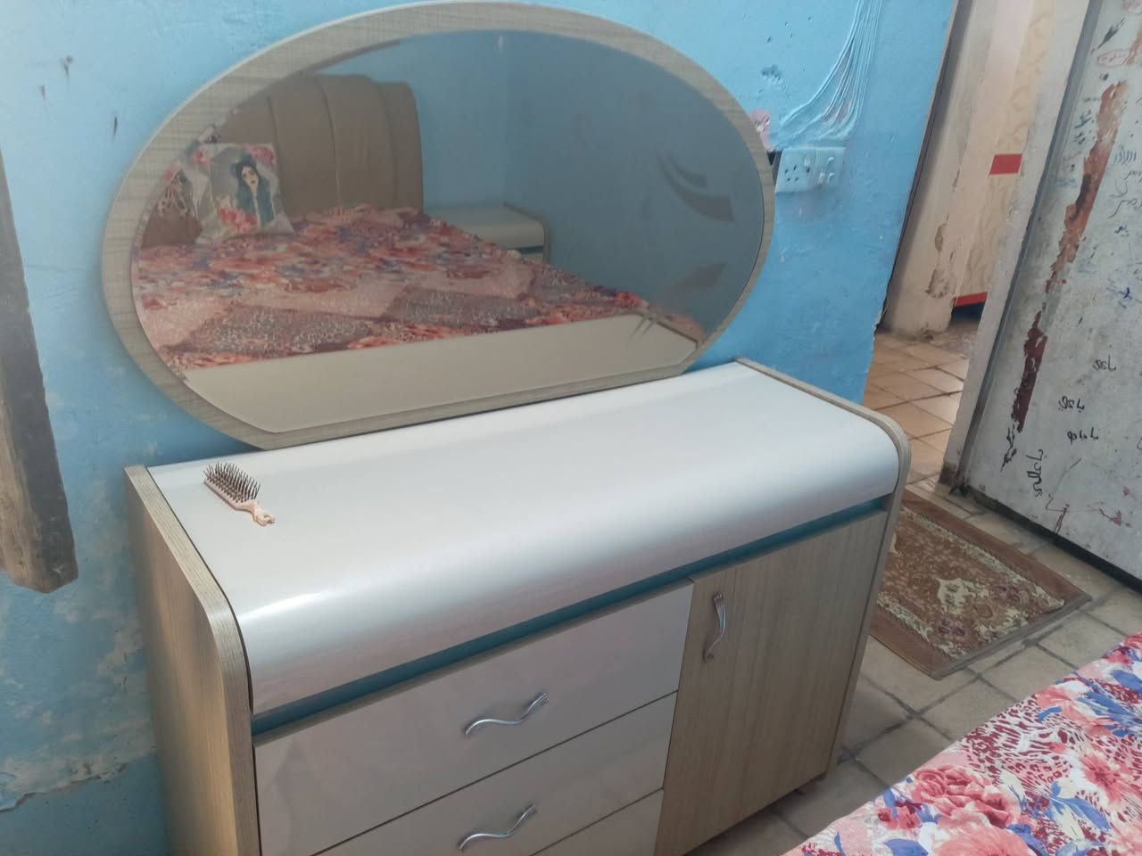 السلام عليكم غرفه نوم للبيع محتاجين مستعجلين عله بيعتها عدنه ضرف ومحتاجين فلوسها الشراي بدخلي خاص عارضها عل ٦٠٠ وبيها مجال هيه ودوشكها الله يشهد وحق شهر رمضان شخط ممشخوطه هيه ودوشكها الأصلي الله يشهد بس ودوشكها ١٥٠ أخذته الي يحب يتفضل خاص ودللو


**إذا كنت صاحب هذا الإعلان وتريد حذفه لأي سبب، رجاءا أرسل رسالة إلى الدعم الفني**