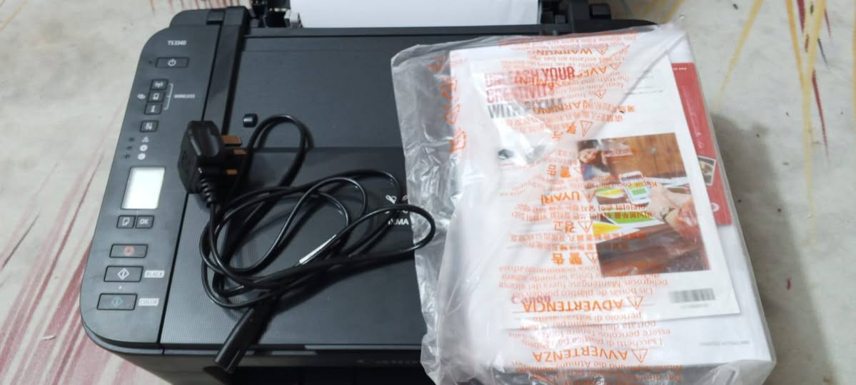 سلام عليكم
طابعه للبيع جديده 
شاحنه
طبع
استنساخ عادي +ملون
نقص حبر فقط
العنوان #ناصريه_مركز 
***********
