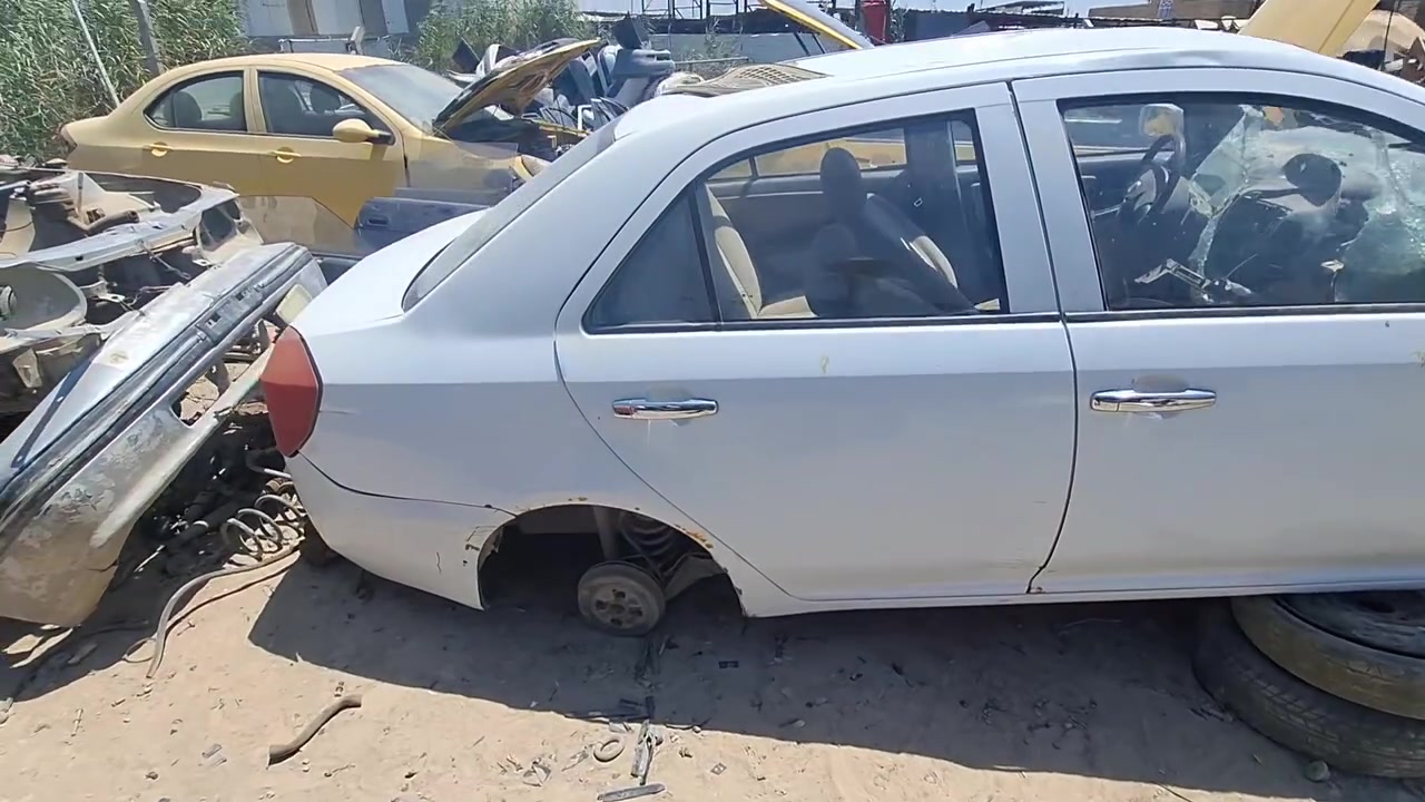 شيري ام كي محرك نظيف وكير عادي ابوابه نظيفه وحدانيه أغراضها  للبيع حله حي صناعي ***********
