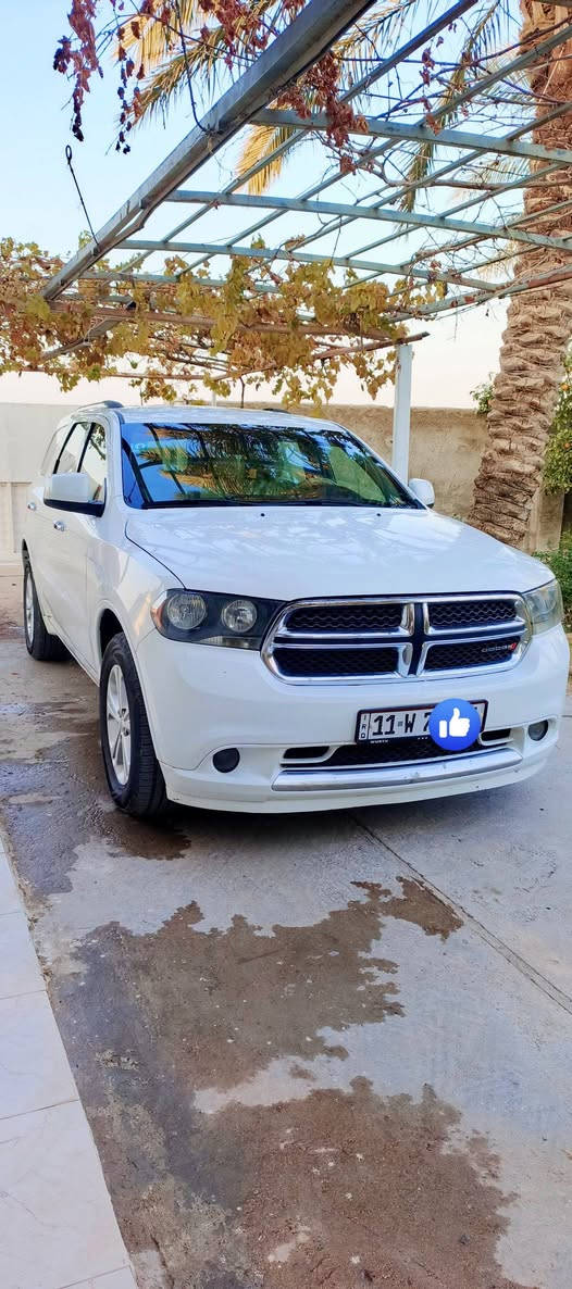 سلام عليكم دورنكو موديل 13 رقم بغداد الجديد تحويل مباشر السياره بيه قطعتين البنيد مبدل والجاملغ الايسر مصبوغ بدون ايرباكات بدون دواخل ماشيه 164 ألف كيلو متر و ترهم مراوس بدورنكو من 15 الى 19 مع الفرق للعلم محرك كير كله كفاله تخم تاير جديد الشراي يتصل ***********
