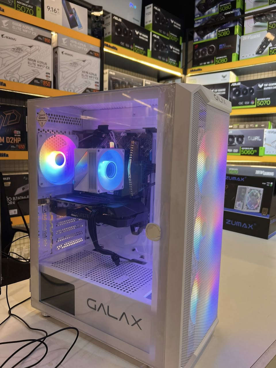 I7 9700
Ram 16GB 
B365M 4Slot ram 
Gpu RTX 2060 Gigabyte 6GB 
M.2 256GB 
HDD 500GB 
PSU 600W 
Cooler RGB 
Case 6Fan RGB 
800 الف بيها و مجال 

I5 10600KF 
M.B B460M Asus 
Ram 16GBX1
Gpu 2060 Gigabyte 6GB 
PSU 650W 
Cooler RGB 
Case Galax 4Fan RGB 

800 و بيها مجال 
***********
للتواصل
