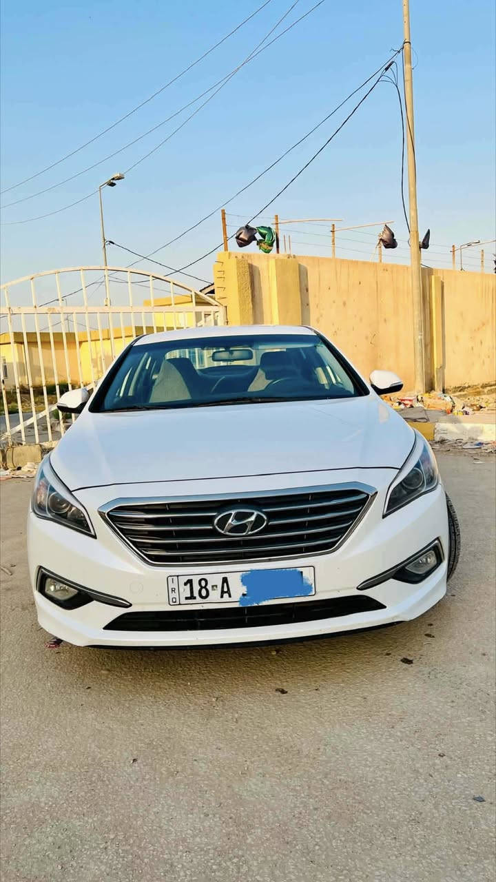 سلام عليكم 

سوناتا خليجي موديل 2015 

رقم بابل بسمي دولي

مكينه 2400 

كير مكينه مكفولات 

السياره شاشه وتحكمات وحساسات 

السياره كفاله عامه بس كارت صبغ بصيط 

السياره جديده 

مكاني حله 

***********
