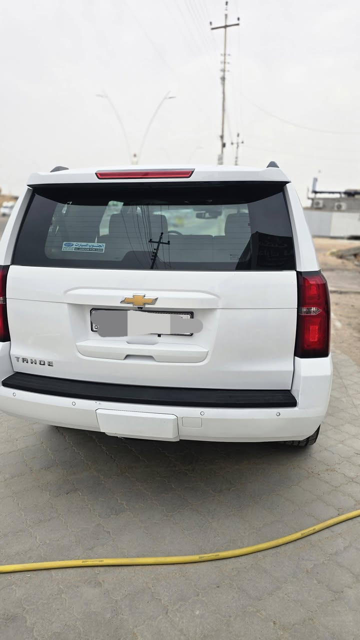 السلام عليكم تاهو خليجي للبيع 
السياره كفاله بيها بارد قليل 

موديل 2015 
فول موصفات بس بصمه مابيها
السعر 365 ورقه وبيها مجال

اتصال ***********
