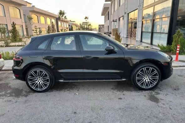 پۆرش ماکان مۆدێل 2018 فول فول فول 
کلین تایتڵ بێ بۆیاغ بێ سارد زۆر زۆر خاوێنە 
تەنها ٥٦ هەزار کیلۆمەتر ڕۆیشتووە 
مواسەفاتی فول هەتا دەبڵی بەرزوو نزم دەبێت 
مۆدی لێخورینی سپۆرت پڵاس ، 
سپۆرت ، نۆرماڵ ، ئیکۆ 
ئەگجۆزی بیلادی سەوتی دەگۆڕێت 
کوشن ساردو گەرم 
پانۆڕاما
سەیارەکە لە ئەڵمانیا داخڵ بووە تابڵێی خاوێنە 
هەموو گیانی بەشەرت 
پی پی ئێف کراوە و پێنج ساڵ زەمانی هەیە 
چوار تایەی تازەی لۆک لۆکی لەبنە 

سـعـر : لە کۆمێنت داوابکە ڕاستەوخۆ بۆت دێت 📥 

گێر و مەکیەنەی بەشەرت 
هیچ کێشەیەکی تێدا نییە 

ژمارەی خاوەنەکەی 
***********
