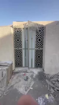 اللهم صل على محمد وال محمد السلام عليكم دار للبيع المساحه 100م سند اصف...