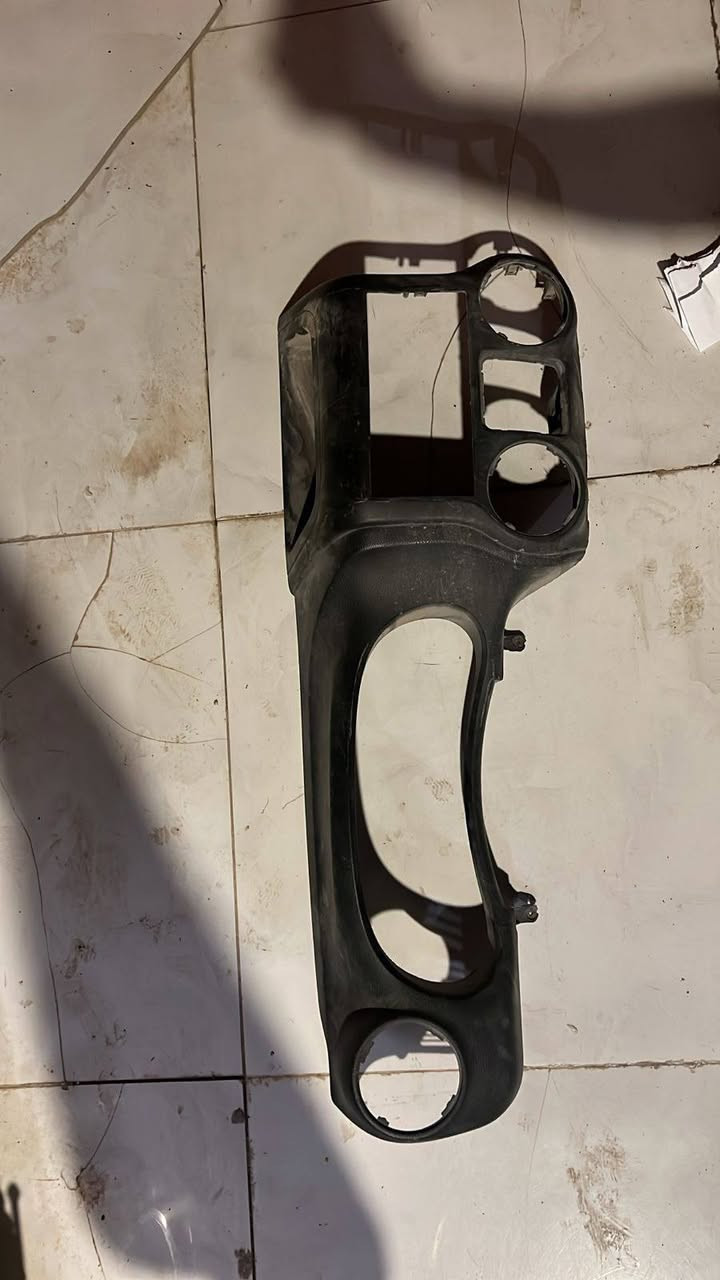 غراض جيب مال كويت العنوان بصرة يوجدتوصيل ملاحظة أنا مو ابو محل طلعن عندي وي غراض مال سفان *********** شكرا لادارةالكروب
