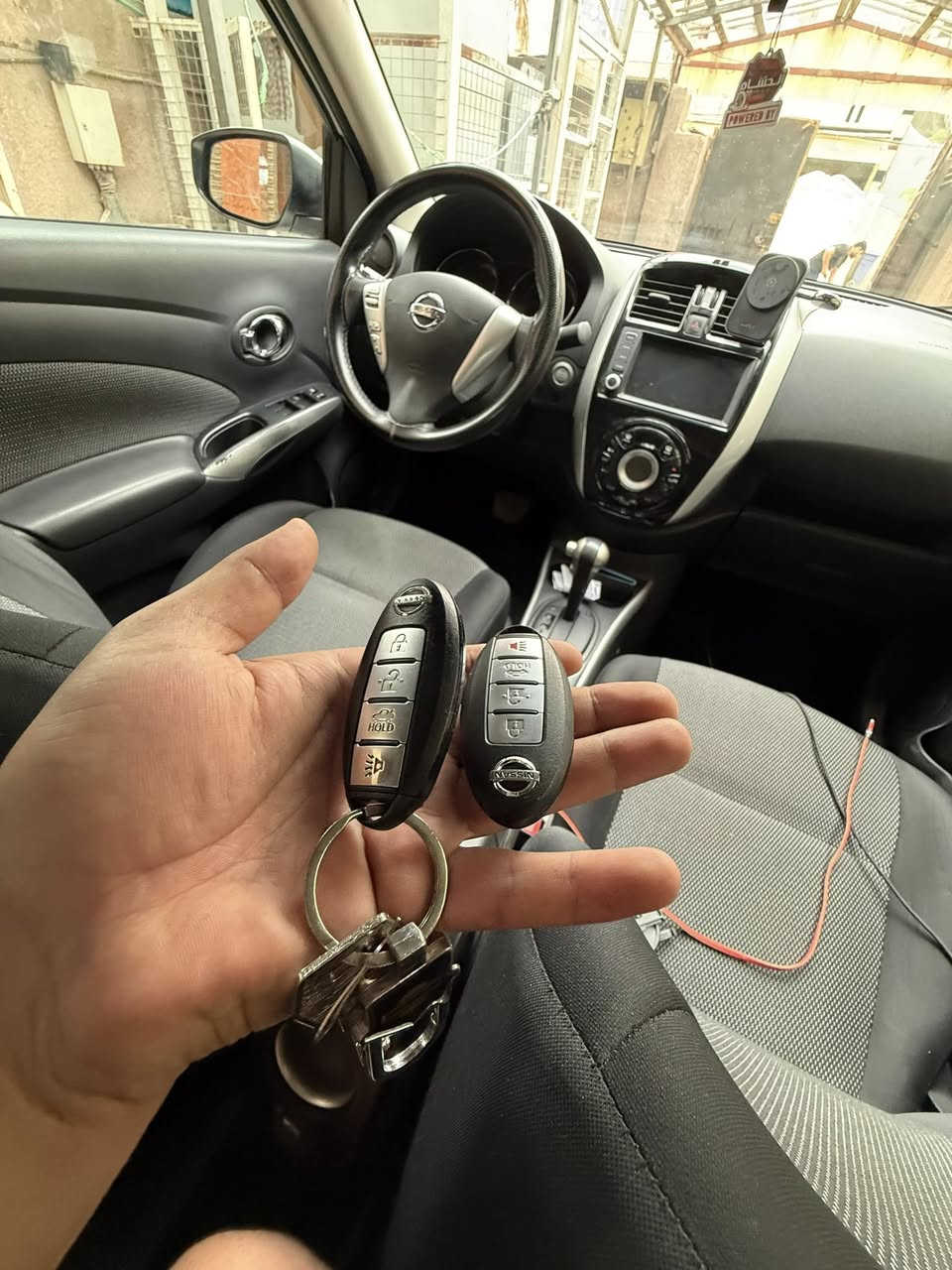 نيسان سني 2023 فول مواصفات 
رقم بغداد باسمي / ماشيه 73 
بصمه + بصمة ابواب ، شاشه اندرويد كار بلي ،مري شفط، تبريد قطعتين , ويل كب 4 ،حساس خلفي ، اشاير بالمري ، جام 4 اوتو مكفوله كفاله عامة من الصبغ والبارد والتبديل 
السعر 122 وبيه مجال بسيط
للتواصل *********** بغداد  / الشعب
