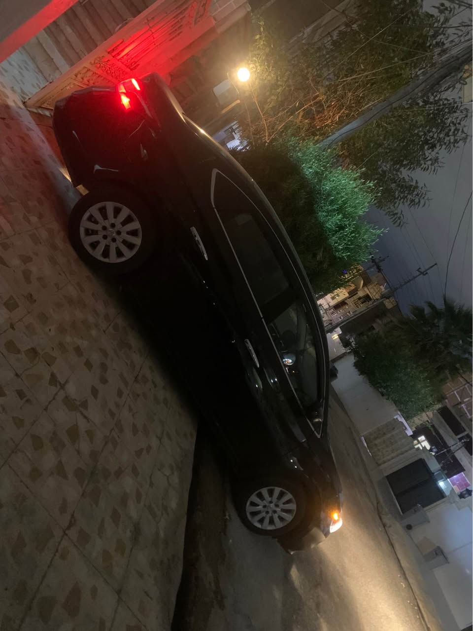 Nissan Sentra model 2018 
S / radar camera / raqam shanse ( 3N1AB7AP9JY295080 )
*********** أربيل, العراق
