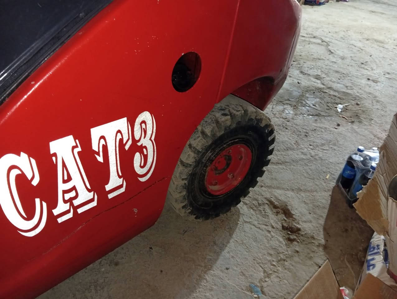 السلام عليكم ورحمة الله وبركاته رافعه شوكيه  كير اتماتيك للبيع موديل 2016 3طن 3 سلايت 3حركات كتر دخول جديد  كربلاء طوريج للاتصال *********** كتر
