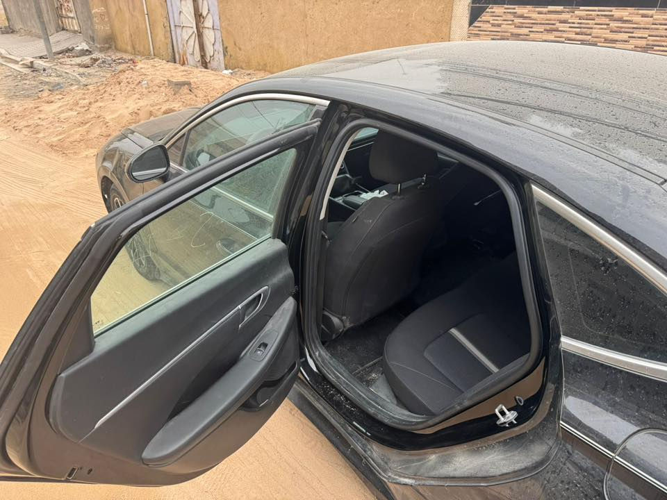 السلام عليكم
للبيع سوناتا ٢٠٢٤ وارد امريكي 
رقم ناصرية معوقين 
سيارة جديده بمعنى الكلمه 
ماشيه ٣٥ الف كيلو متر 
ضربه خلفيه خفيفه والباقي كفاله 
العنوان البصرة سفوان 
السعر 190$ بيه مجال 
***********
