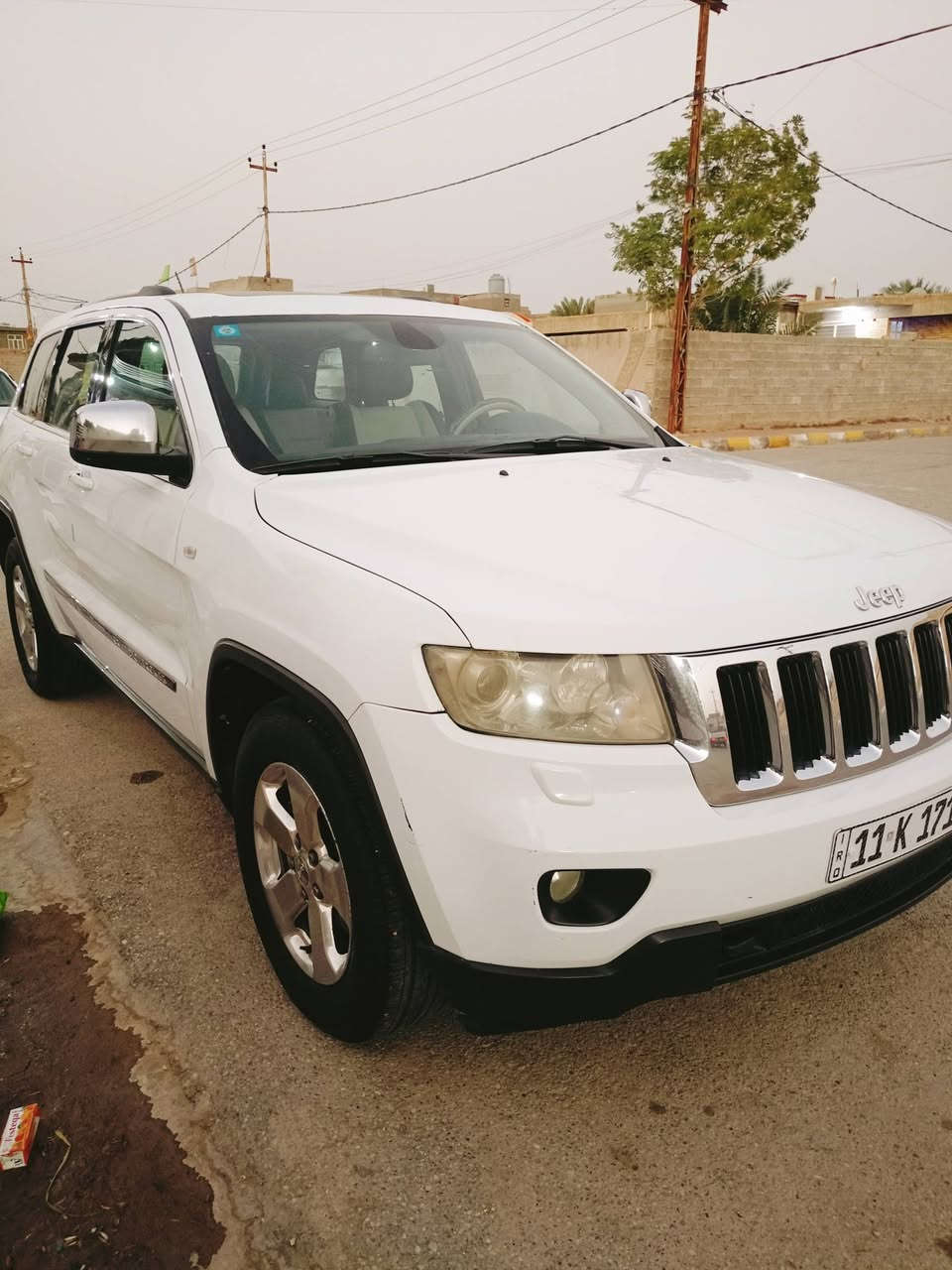 جيب لاريدو 2013 خليجي بيها رشه بل جاملغ الأيمن مكانها واسط ***********
