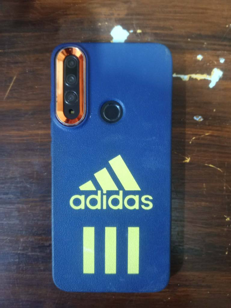 هواوي واي9برايم الجهاز نضيف مال بيت شحن ميصرف 
بي فطور بل شاشه كامرته الماميه واكفه سعره 45 الشراي 
يجي واتساب ***********
