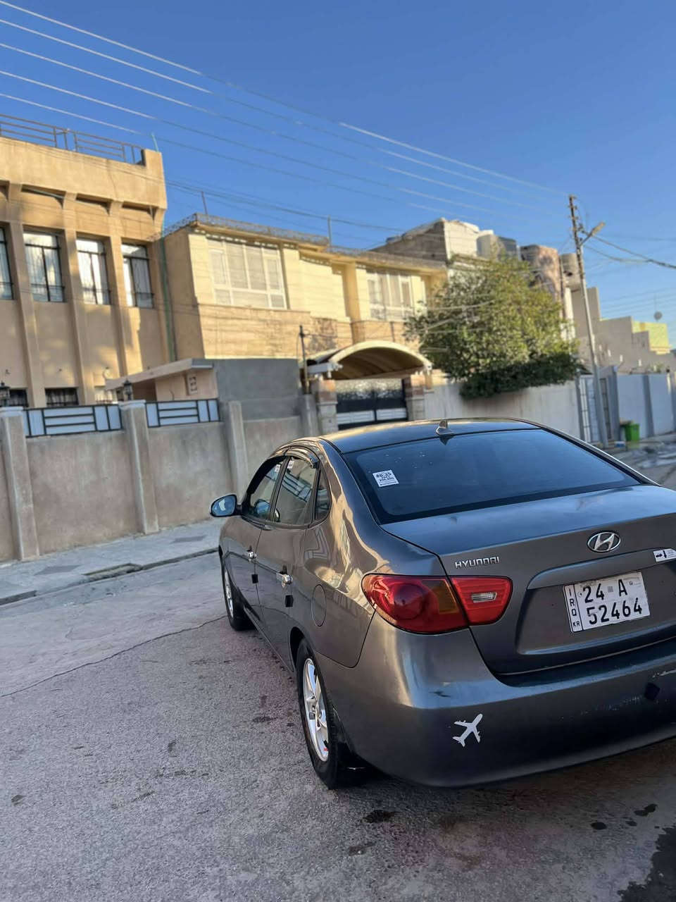 السلام عليكم سياره الانتر للبيع 2009محرك 16 مكينه كير شرط شرط الوكاله والتحويل بدون ضرر ثلاث قطع صبغ فقط بدون معجون فقط بخه سيار أحل من الصور السعر 100 وبيها مجال رقم الهاتف ***********
