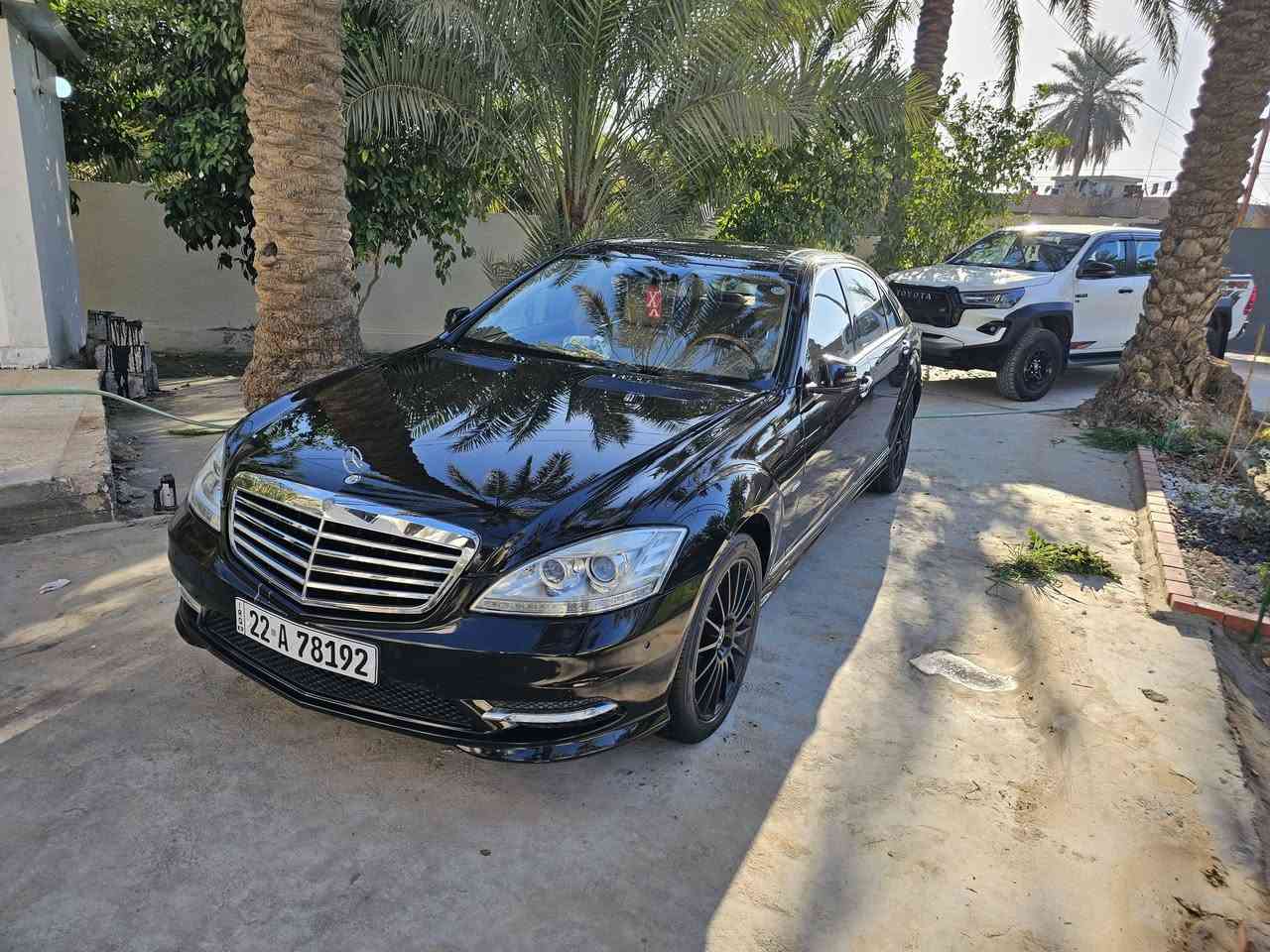 للبيع — Mercedes-Benz S500 موديل 2012
🔥 فخامة ألمانية بسعر فرصة 🔥
🔹 رقم أربيل
🔹 وارد خليجي
🔹 المسافة : 168,000 كم
🔹 اللون: أسود ملكي أنيق
🔹 8 سلندر — أداء قوي وراحة مطلقة
🔹 فل كامل (فتحة سقف – جلد فاخر – تبريد وتسخين مقاعد – شاشة وملاحة – كاميرا – حساسات – تعليق هوائي)
🛠️ ملاحظة بكل شفافية:
تبديل باب الصندوق الخلفي فقط (ضرر بسيط سابق)
عدا ذلك السيارة نظيفة جداً ومحافظة عليها
✔️ محرك وكير وشاصي بحالة ممتازة
✔️ استخدام شخصي
✔️ جاهزة للفحص بأي مكان
✔️ سيارة راكب ومهيأة بدون صرف
💰 السعر المطلوب: 32,000 دولار
سعر مناسب جداً مقابل الحالة والمواصفات — والفحص يثبت
📍 الموقع: بغداد قرب بسماية
📞 للتواصل: ***********
