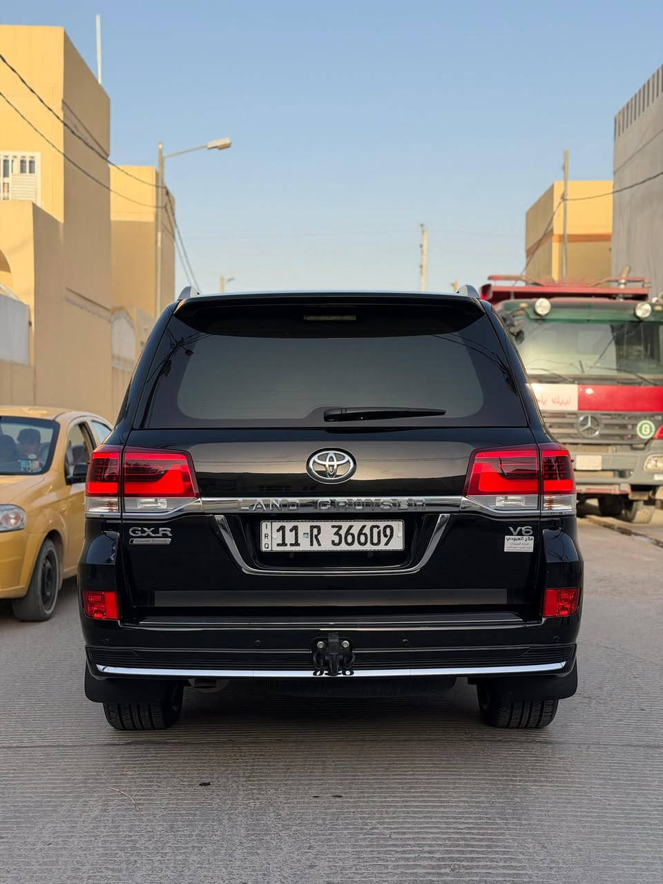 🚘 للبيع – Toyota Land Cruiser بريم موديل 2021 🔥

🔹 ممشى: 135 ألف كم
🔹 كفالة موجودة ✔️
🔹 دبل ثقيل وخفيف
🔹 محرك 4000cc قوي واعتمادي

✨ المواصفات الكاملة (بريم):
▪️ جلد فاخر (تدفئة + تبريد)
▪️ مقاعد كهرباء + ذاكرة
▪️ شاشة كبيرة
▪️ كامرات 360
▪️ حساسات أمامي وخلفي
▪️ فتحة سقف
▪️ تشغيل بصمة
▪️ ثلاجة أمامية
▪️ مغلفة PPF حماية كاملة

السيارة نظيفة جداً واستعمال راقي
الفحص مفتوح للجادين ✔️

📍 المكان: النجف
📞 ***********

💰 السعر: 55,000 
 قابل للتفاوض للجاد فقط

اللي يريد سيارة جاهزة بدون صرف يتفضل يتواصل 🔥✨
