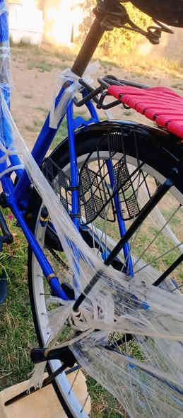 سلام عليكم باسكل للبيع الون💙باسكل جديد ياباني نضيف بلجيس ابد مامستعمل اشتريته قبل شهر وماستعملته ابد نضيف كلش السعر 150وبي مجال قليل العنوان بابل مسيب التواصل على فيس بوك او الاتصال على هذه الرقم *********** بي واتساب
