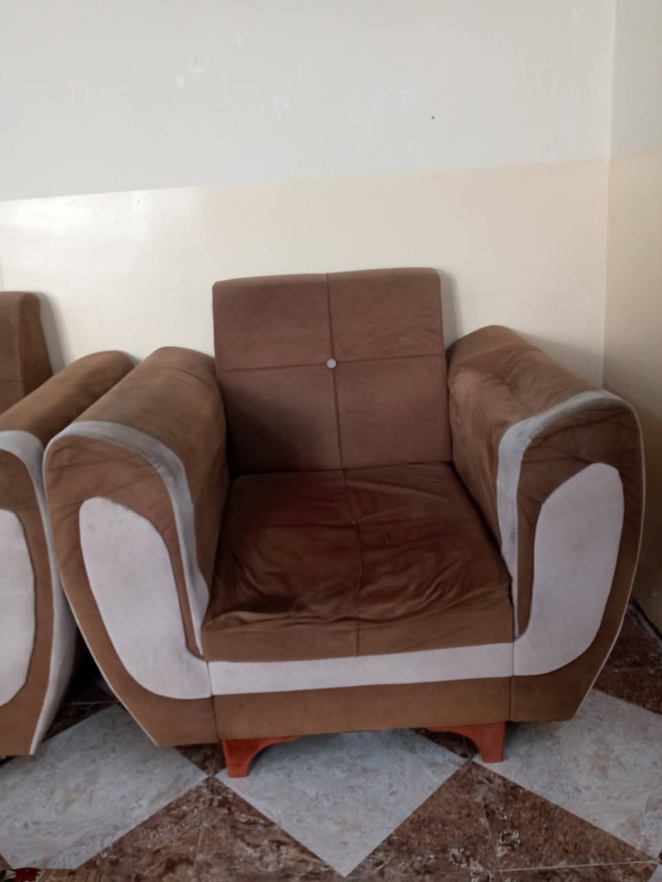 بۆفرۆشتن سعری 20هەزار هەردووکی شوێن کەلار کێ ویستی چات بکا


**إذا كنت صاحب هذا الإعلان وتريد حذفه لأي سبب، رجاءا أرسل رسالة إلى الدعم الفني**