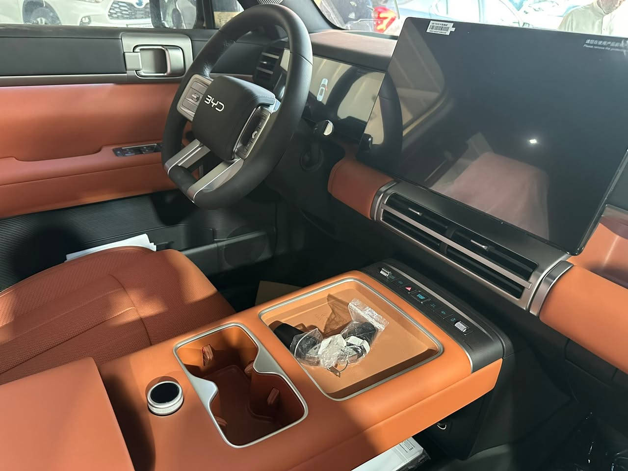 Byd Ti 7 

السلام عليكم وصل الجديد والمميز byd Ti7 

موديل 2026 ❤️❤️❤️❤️❤️❤️❤️

ضمان شركة NAT … الضمان 6 سنوات او 150 الف كم ايهما ياتي اولا 
ضمان البطاريه 200 الف كم او 8 سنوات ايهما ياتي اولا 

فول مواصفات كشنات تبريد تدفئه مساج ثلاجه فور ويل 

*********** 

معرض الرشيد المركزي البياع شارع الاول
